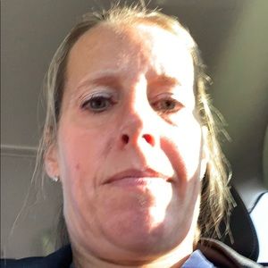 Meet your Posher, Angie